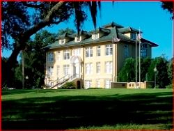 Memorial Hospital Building at Bill Dreggors Park