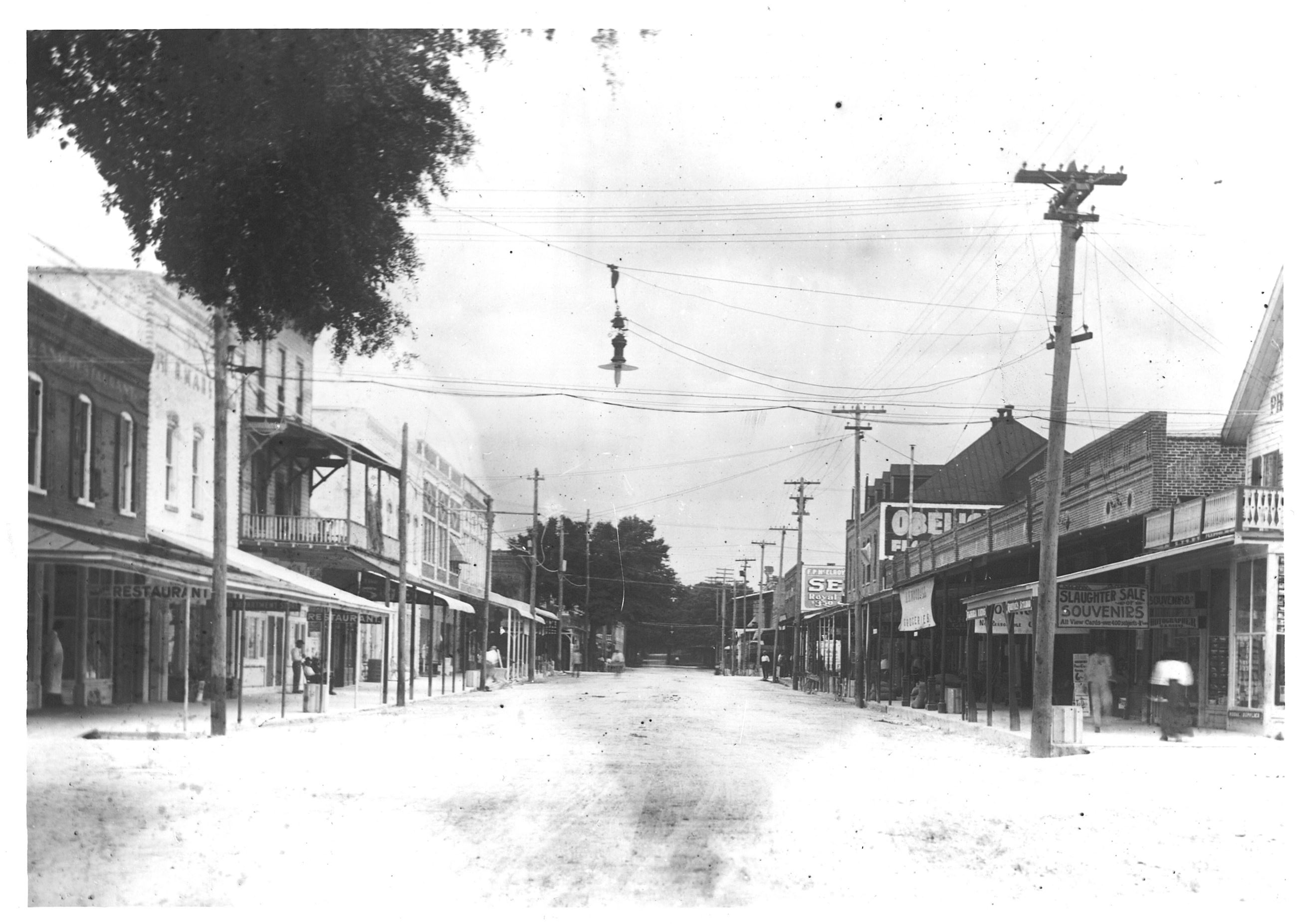 1905 Rich and Woodland